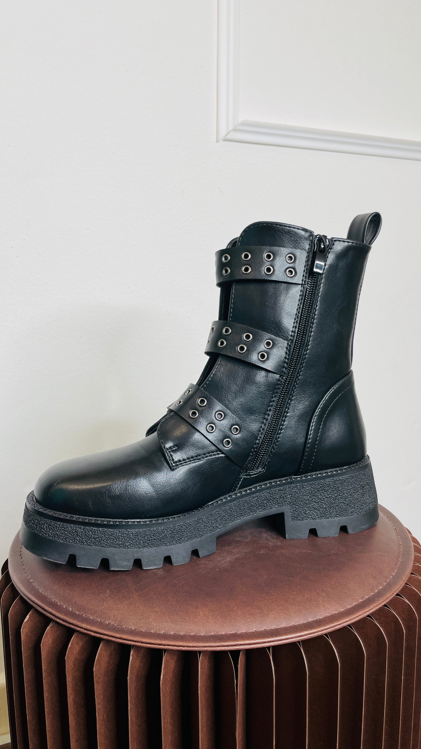 Stivaletto Iron Black