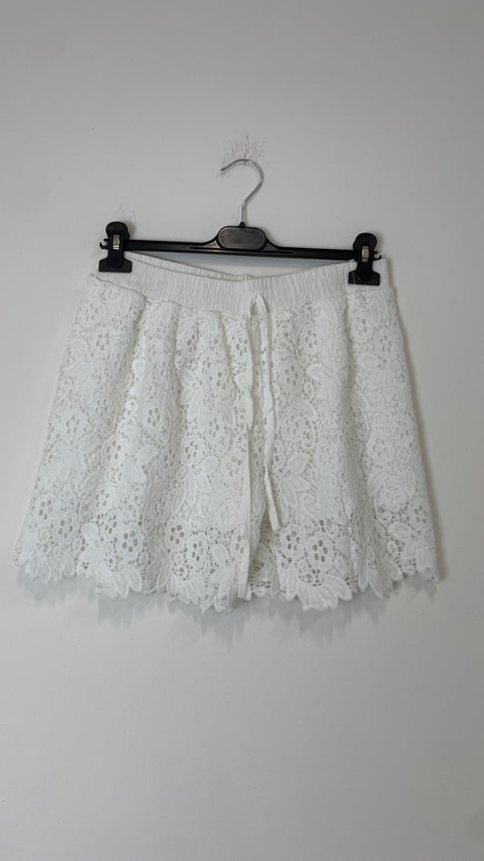 Short Ingrid