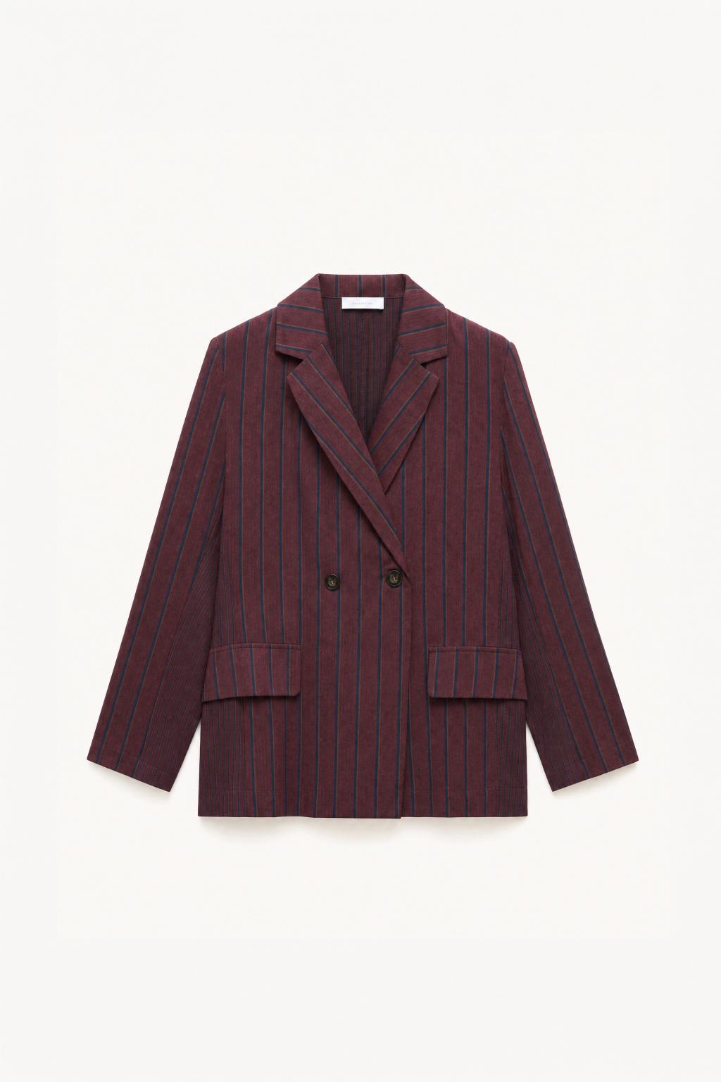 Blazer Lumina Different